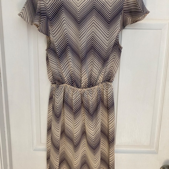 Vintage Silk A-line Bee Stitched Chevron Dress Small - Picture 2 of 6